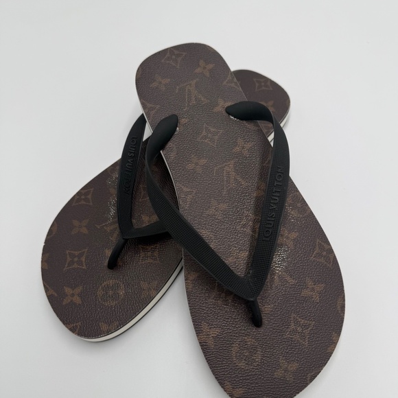 Louis Vuitton Monogram Canvas Flip Flops / Sandals – Brown & Black (Size 9) - Picture 3 of 5